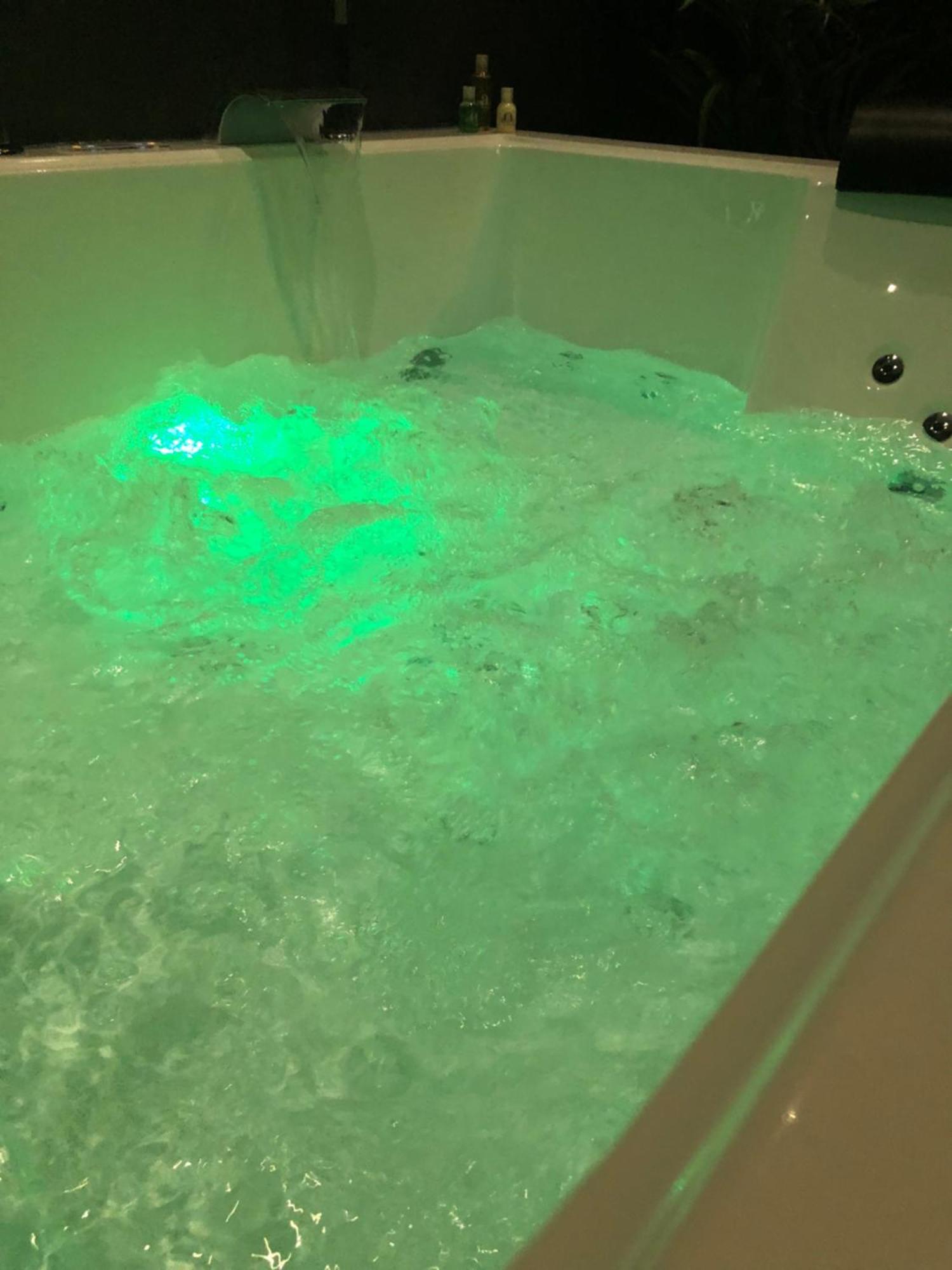 Appart-Hotel De Standing Avec Jacuzzi Privatisable En Option Périgueux Екстериор снимка